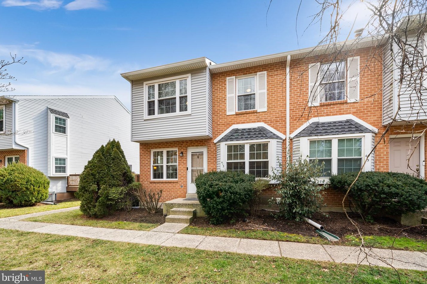 413 Wendover Dr, Norristown, PA 19403-2992
