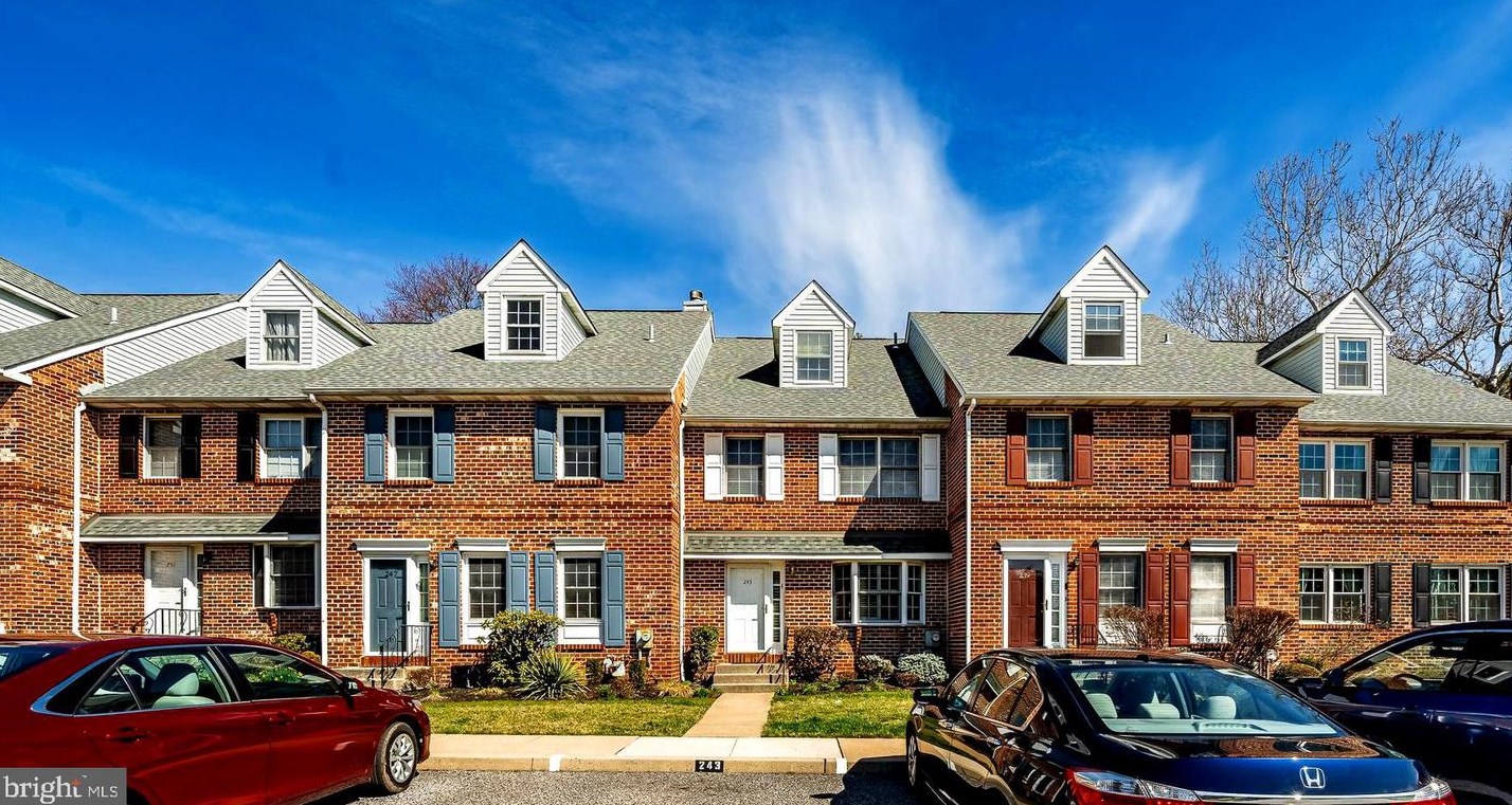 243 Independence Ct, Collegeville, PA 19426-2594