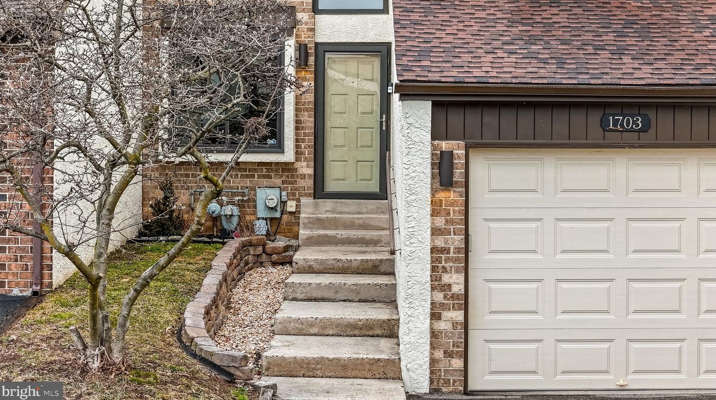 1703 Monroe Ln, Prospectville, PA 19002