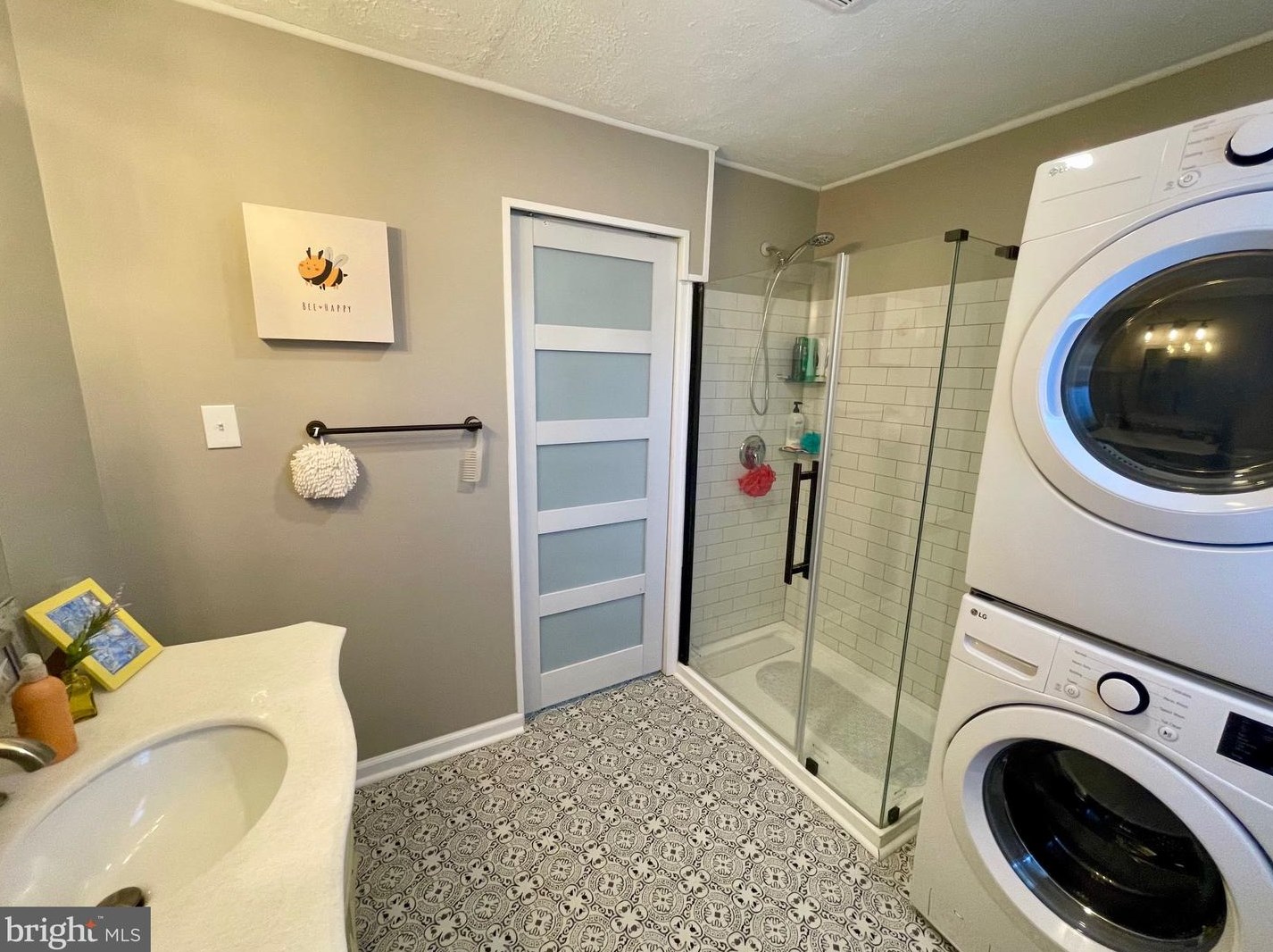 3011 Cottage Ln, Norristown PA  19401-1307 exterior