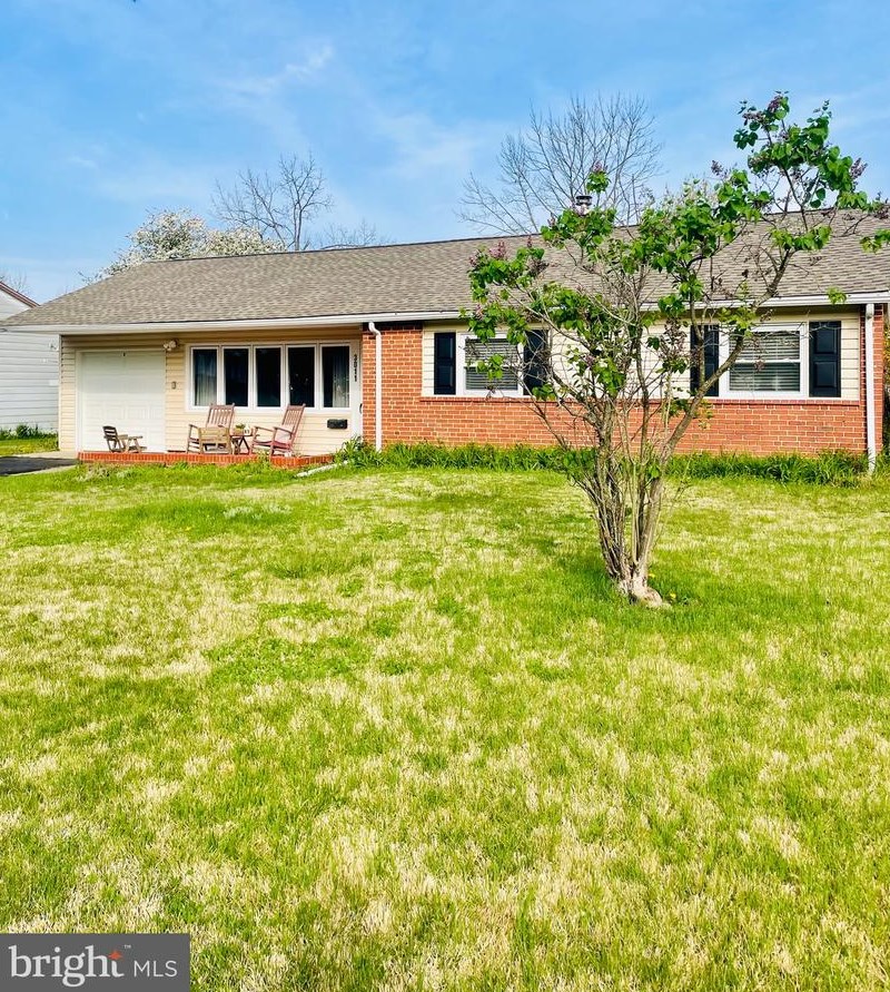 3011 Cottage Ln, Norristown PA  19401-1307 exterior