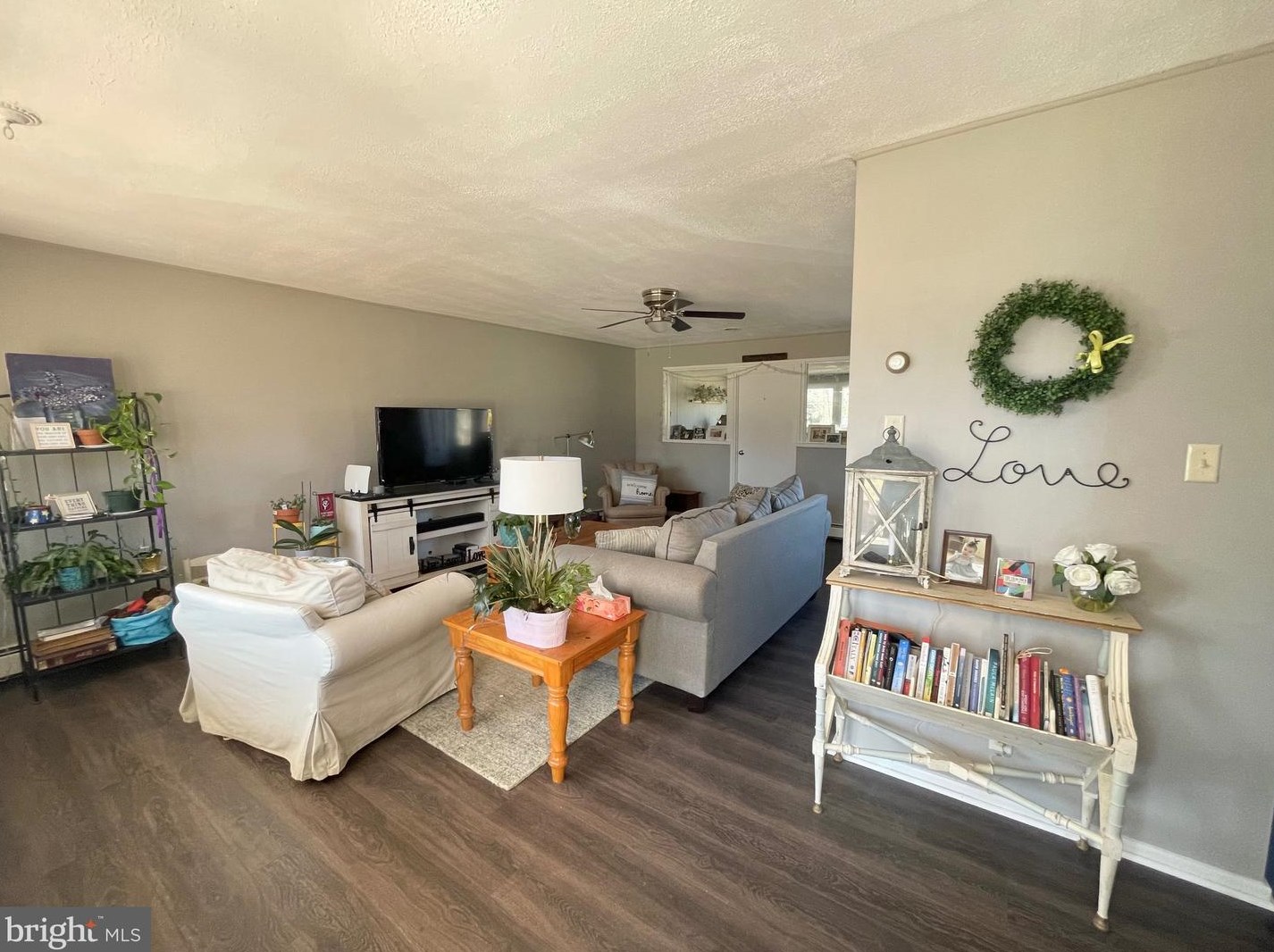 3011 Cottage Ln, Norristown PA  19401-1307 exterior