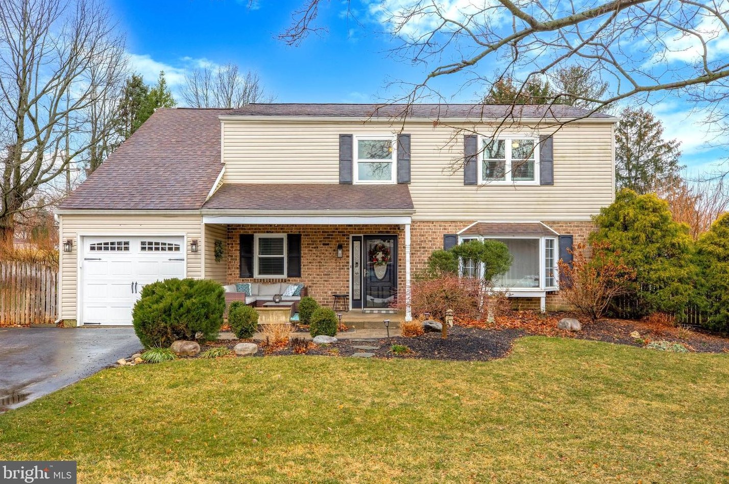 336 Emerson Dr, Miquon, PA 19444