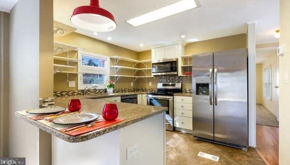 335 Woodstream Way, North Wales PA  19454-1190 exterior