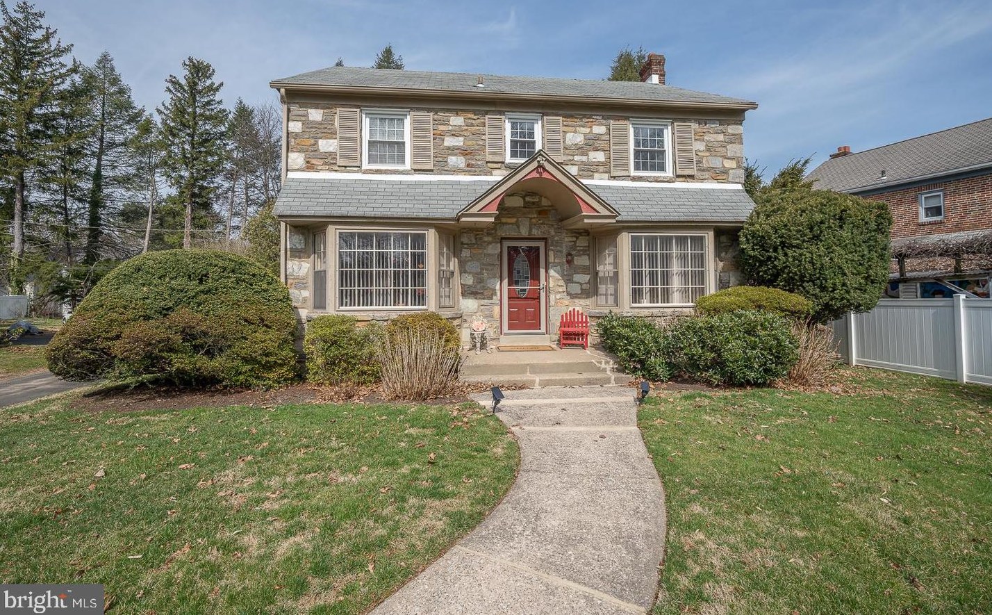 7820 Oak Lane Rd, Cheltenham, PA 19012