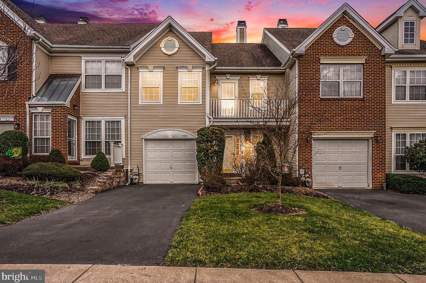 102 Delmar Ct, North Wales, PA 19454-4506