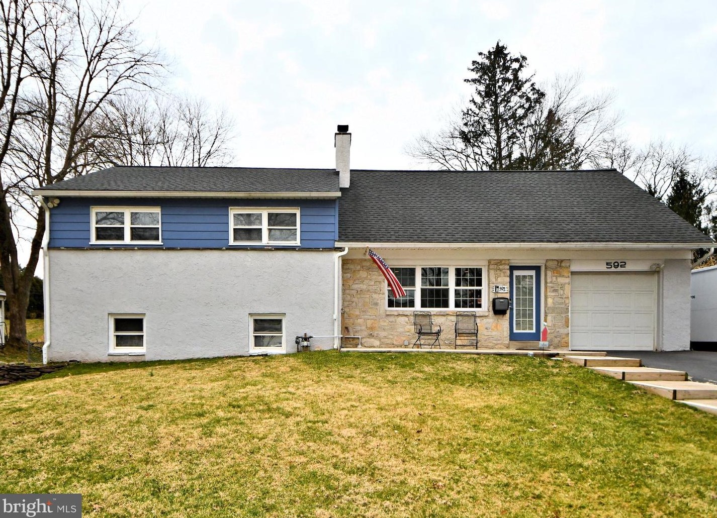 592 Charles Dr, Norristown, PA 19406-1670