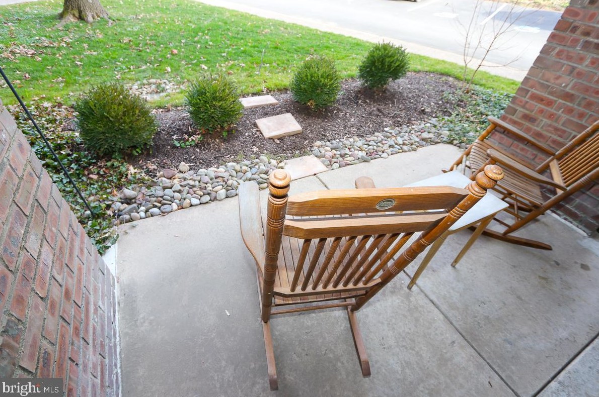 1570 The Fairway, Meadowbrook PA  19046-1610 exterior