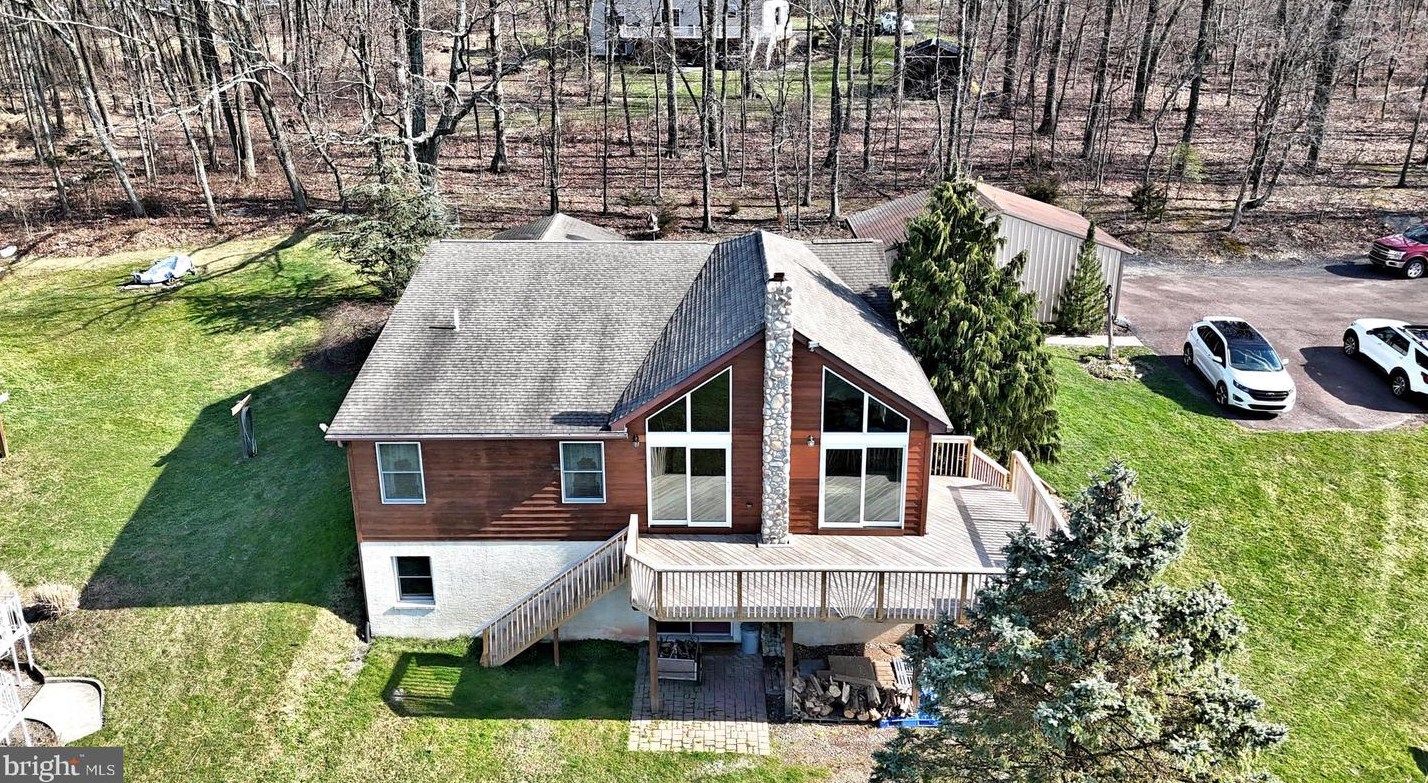 13 Schultz Rd, Green Lane, PA 18054