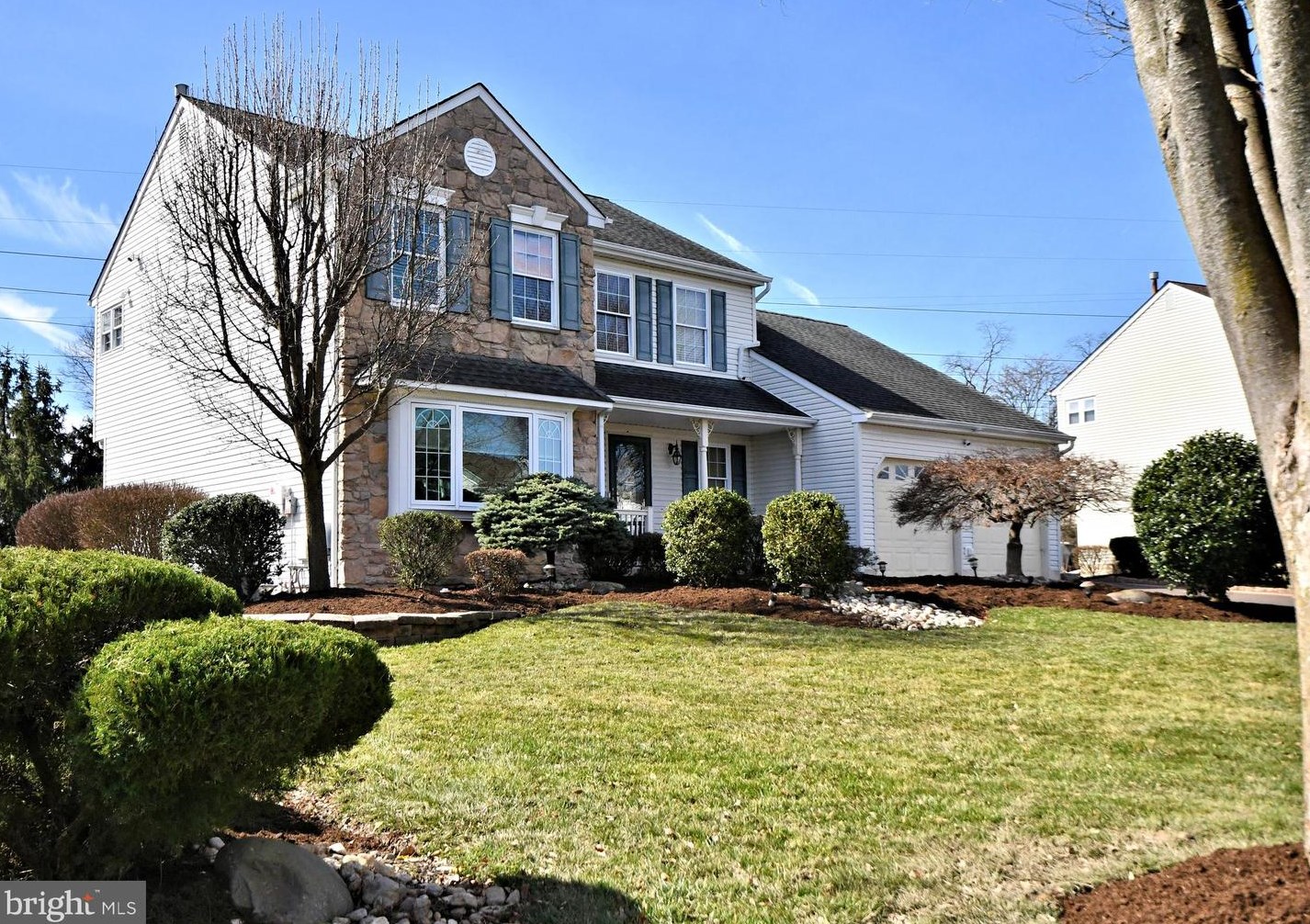 128 Drake Ln, North Wales, PA 19454-1646