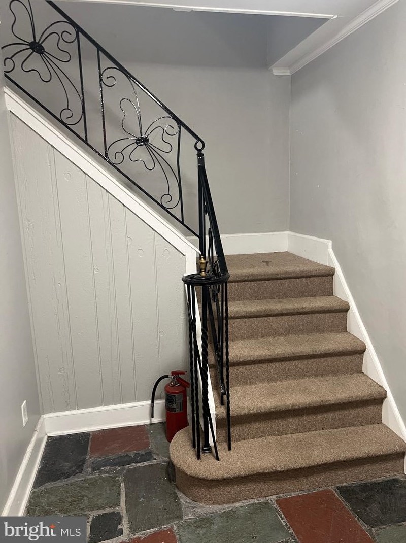 101 Central Ave, Cheltenham PA  19012-2231 exterior