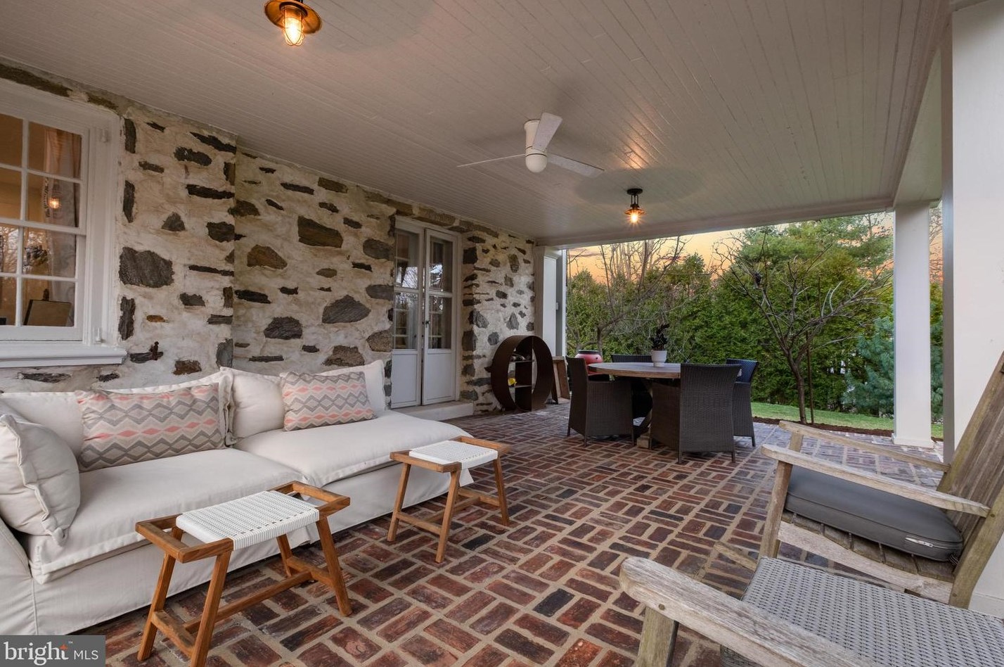 422 Warick Rd, Penn Wynne PA 19096-2343 exterior