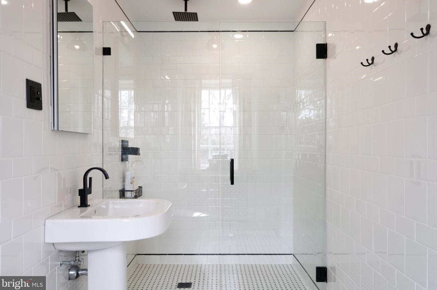 422 Warick Rd, Penn Wynne PA 19096-2343 exterior