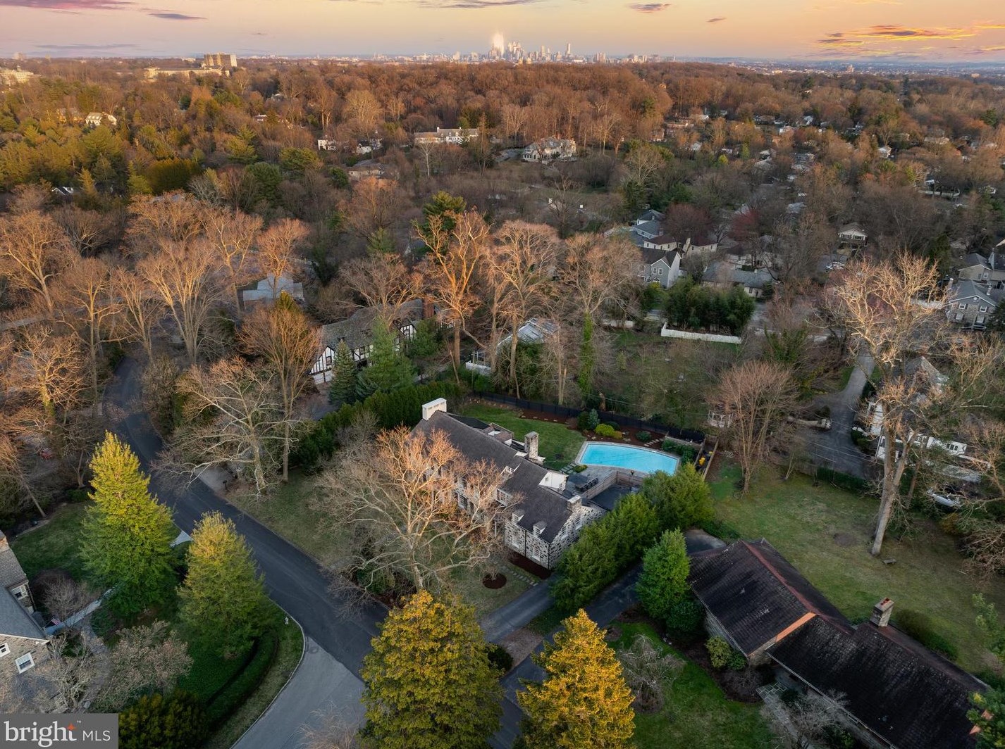 422 Warick Rd, Penn Wynne PA 19096-2343 exterior