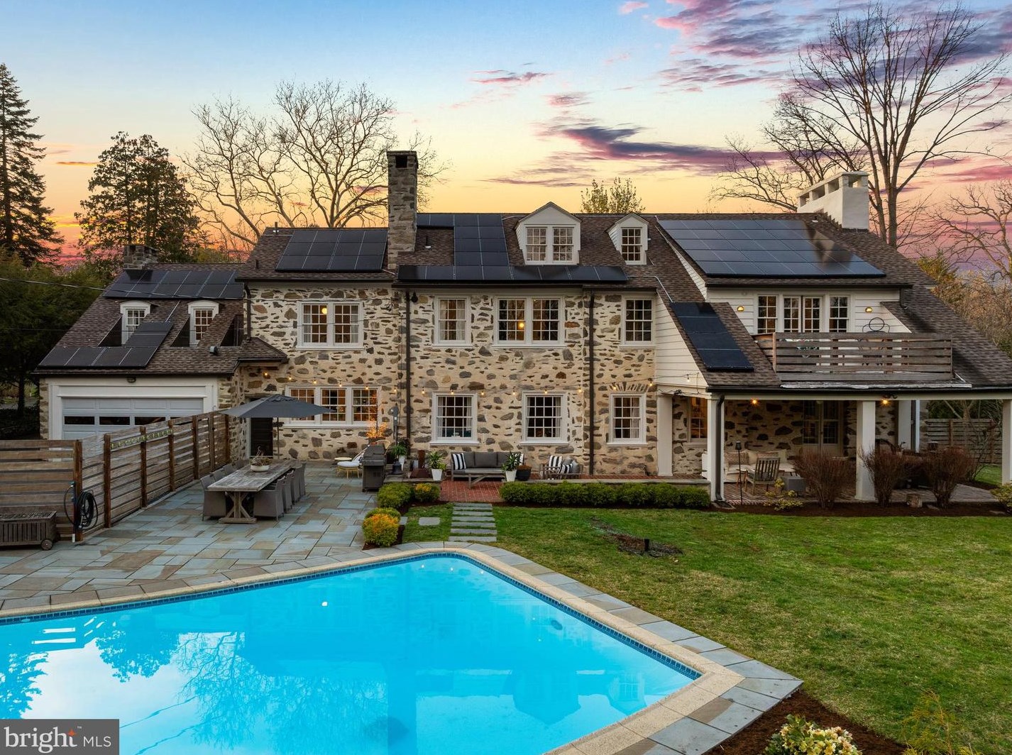 422 Warick Rd, Penn Wynne PA 19096-2343 exterior