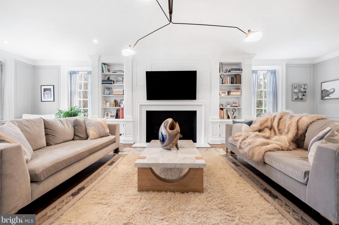 422 Warick Rd, Penn Wynne PA 19096-2343 exterior