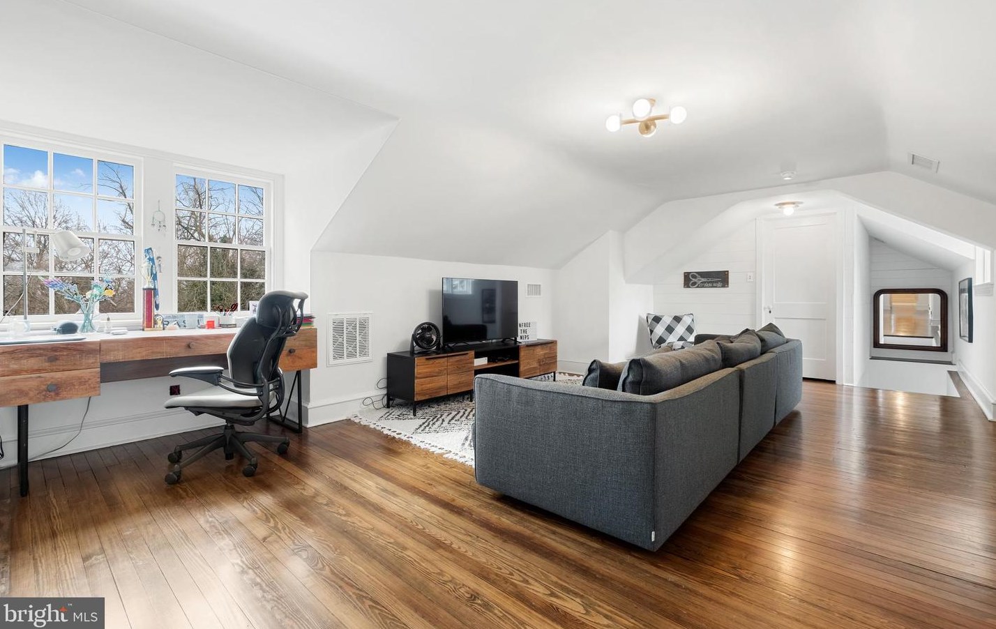 422 Warick Rd, Penn Wynne PA 19096-2343 exterior