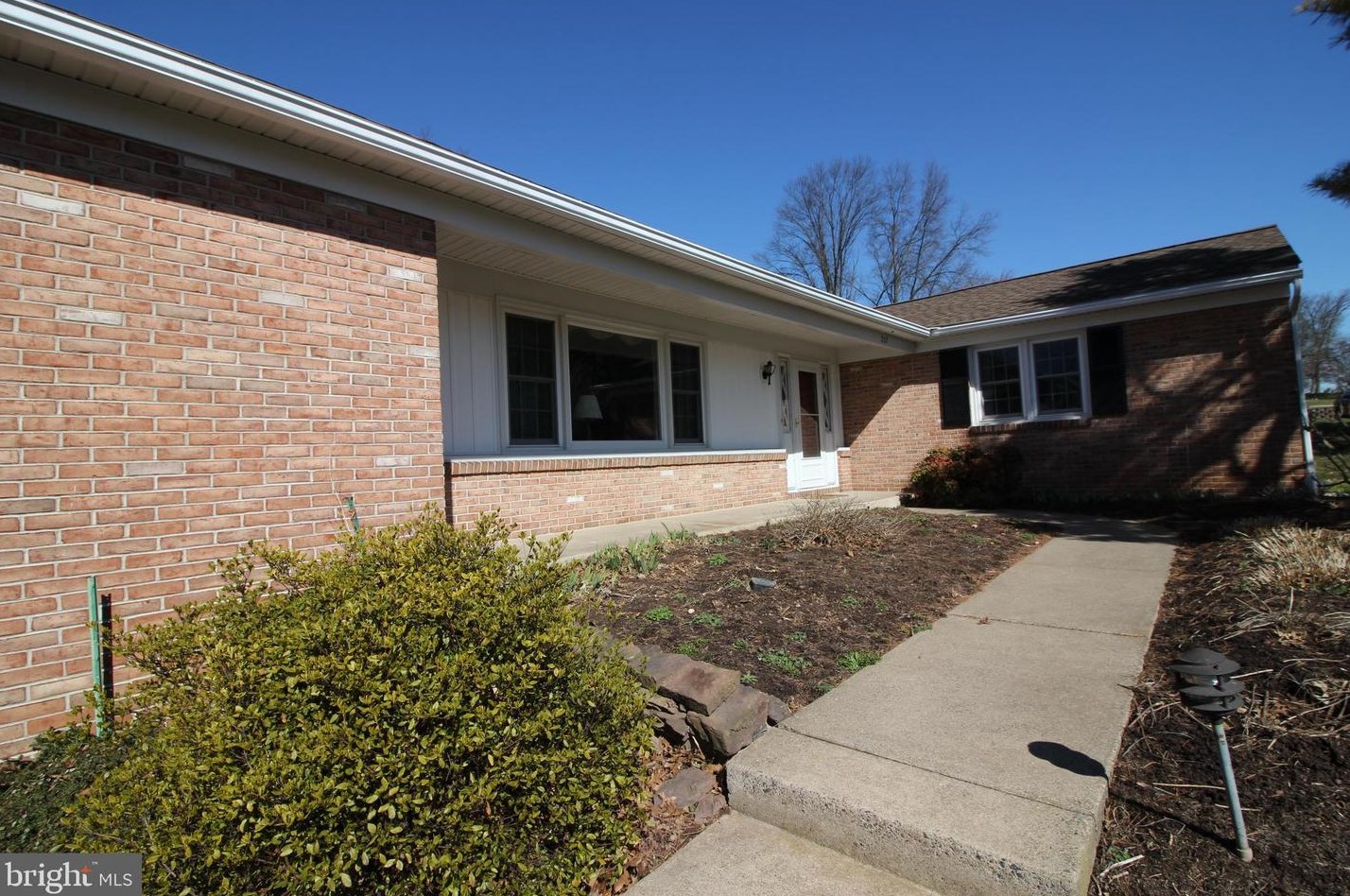 257 Reliance Rd, Souderton, PA 18964-2045