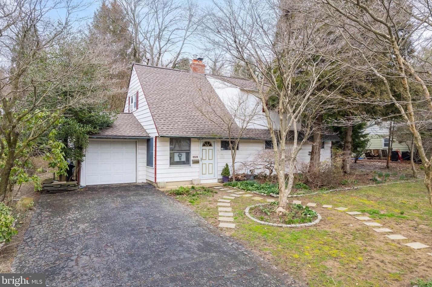 8519 Patton Rd, Ardsley, PA 19038-7541