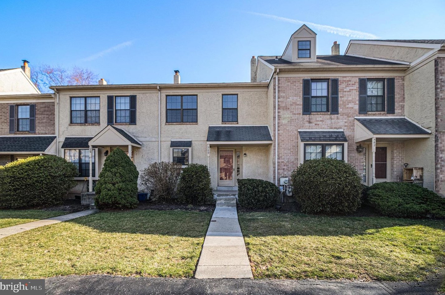 560 Canterbury Rd, Norristown, PA 19403-3536