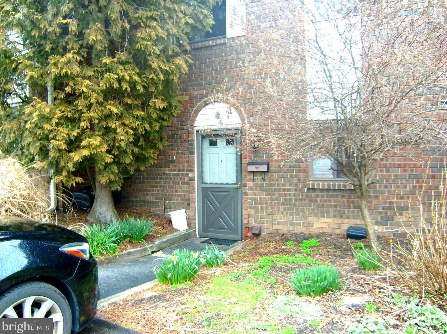 4 Kings Ct, Hatboro, PA 19040