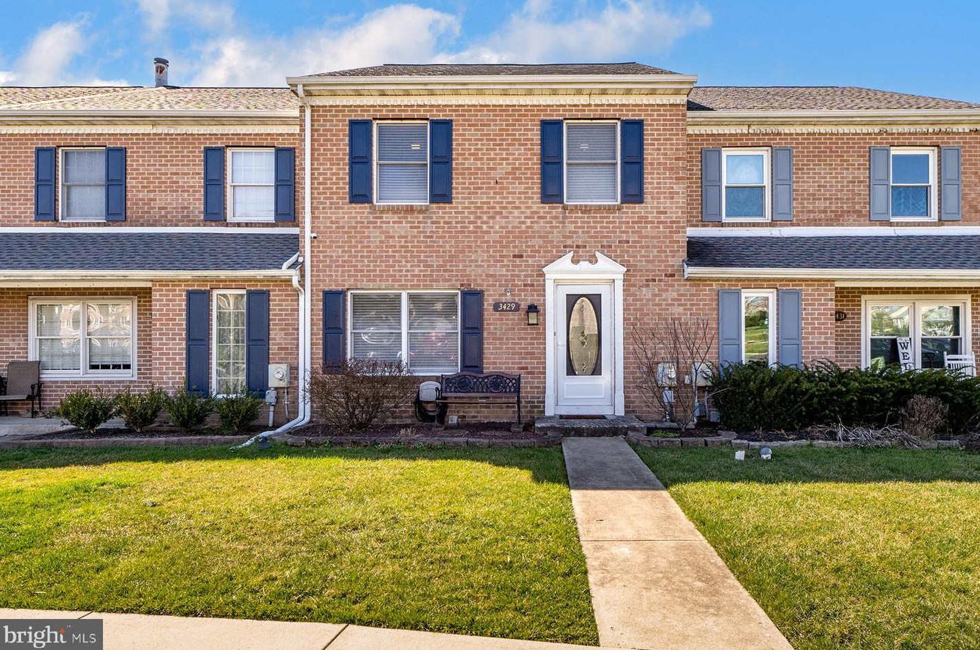 3429 Foxfield Cir, Perkiomenville, PA 18074-9436