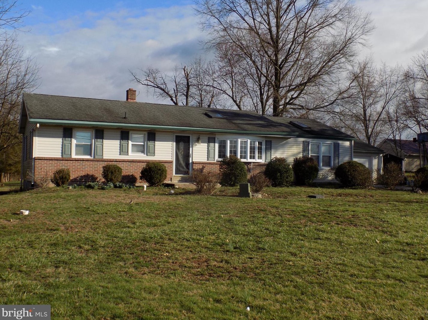 3168 Middle Creek Rd, Gilbertsville, PA 19525