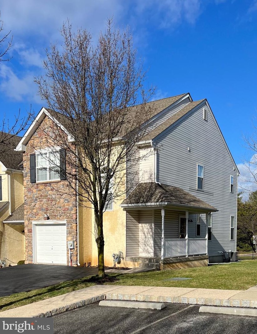 40 Prince Dr, Norristown, PA 19403-5707