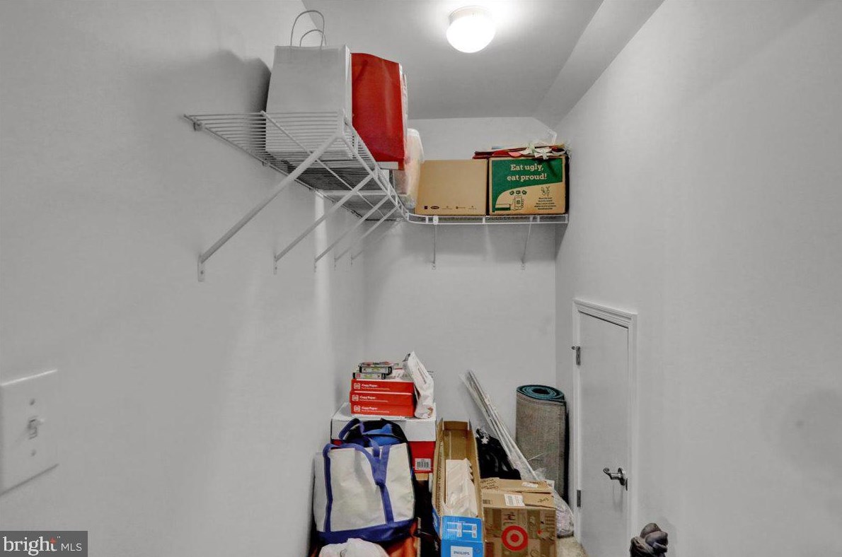 215 Detar Rd, Gilbertsville PA  19525-9447 exterior