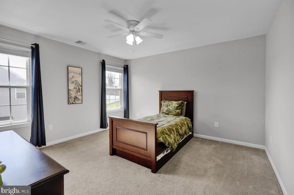 215 Detar Rd, Gilbertsville PA  19525-9447 exterior