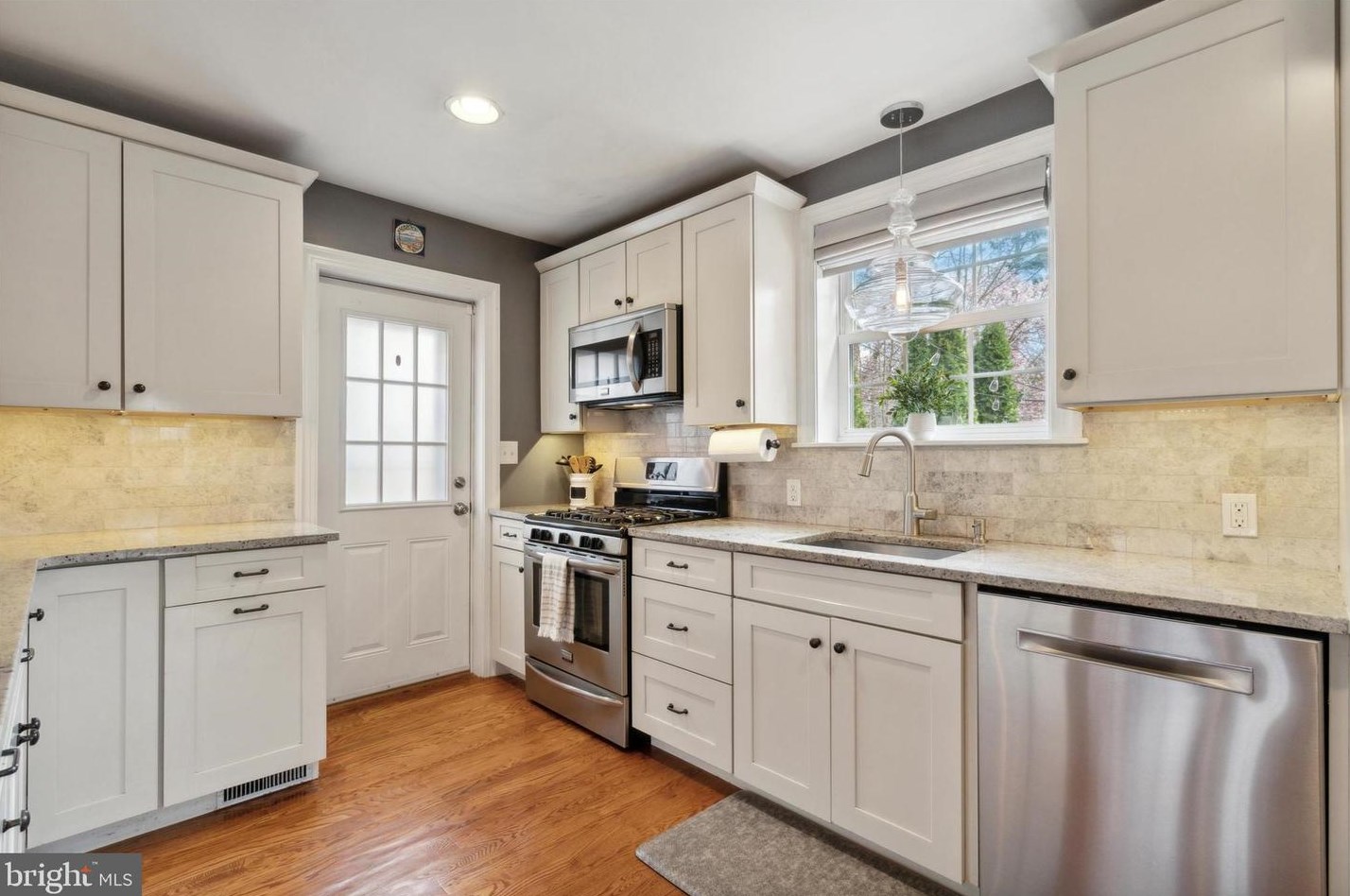 109 Overbrook Pkwy, Penn Wynne PA  19096-3702 exterior