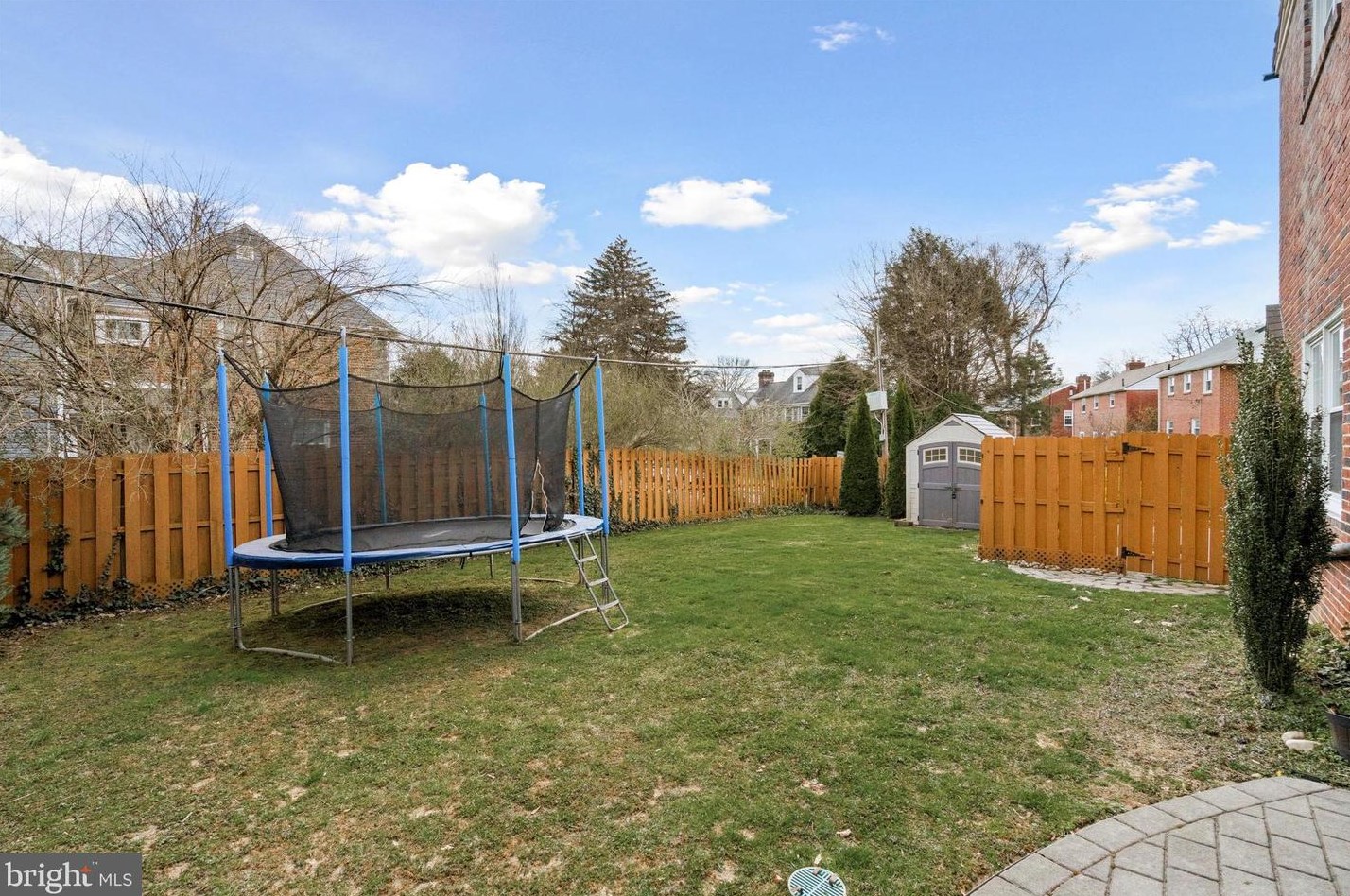 109 Overbrook Pkwy, Penn Wynne PA  19096-3702 exterior