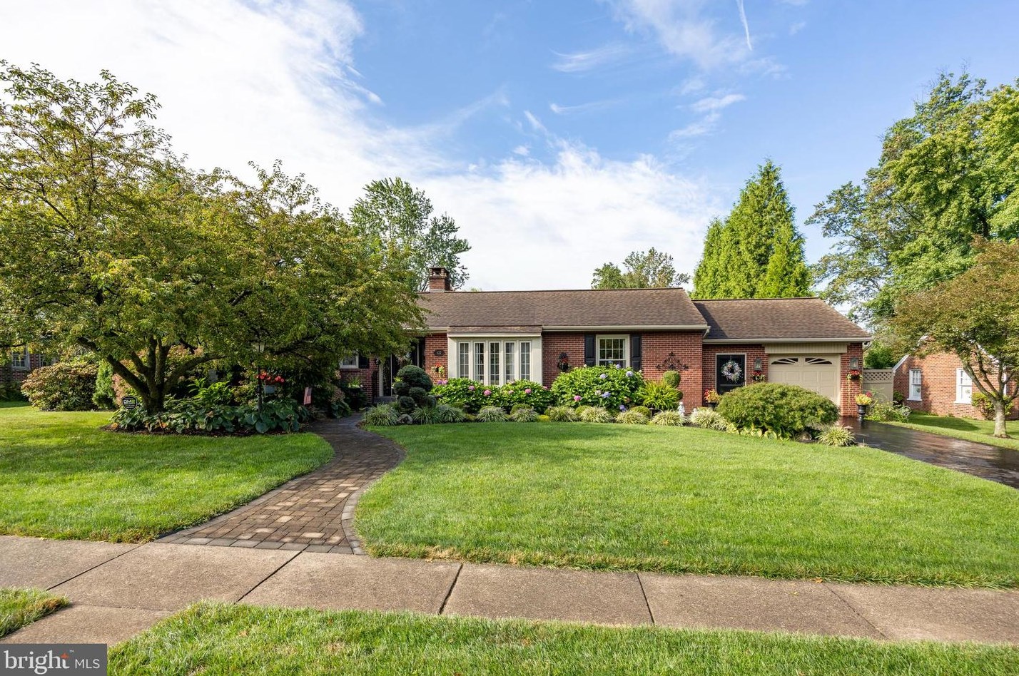 422 4th St, Souderton, PA 18964-1313