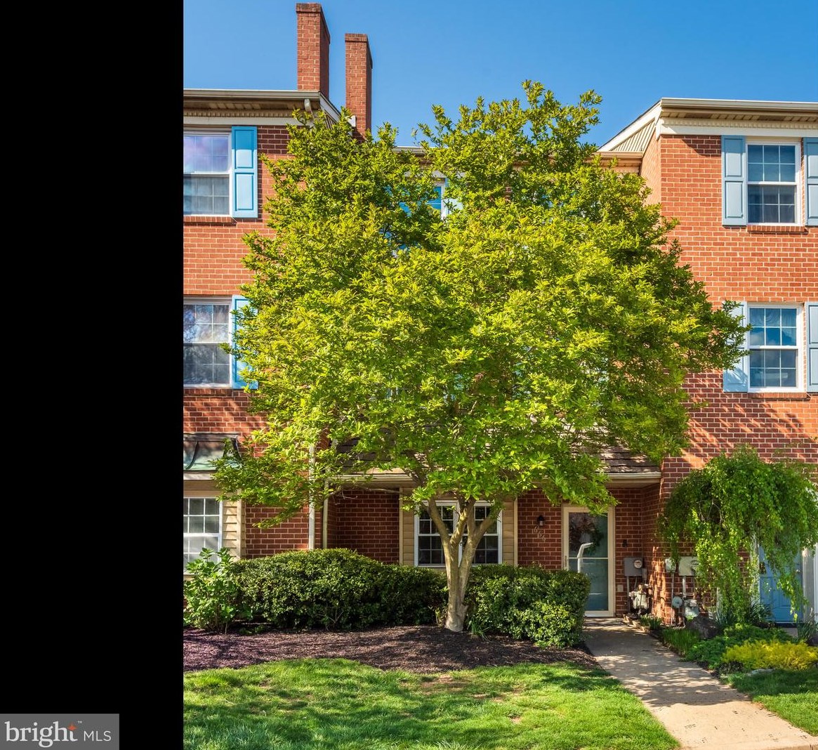 666 Coates Ln, Norristown PA  19406-2560 exterior