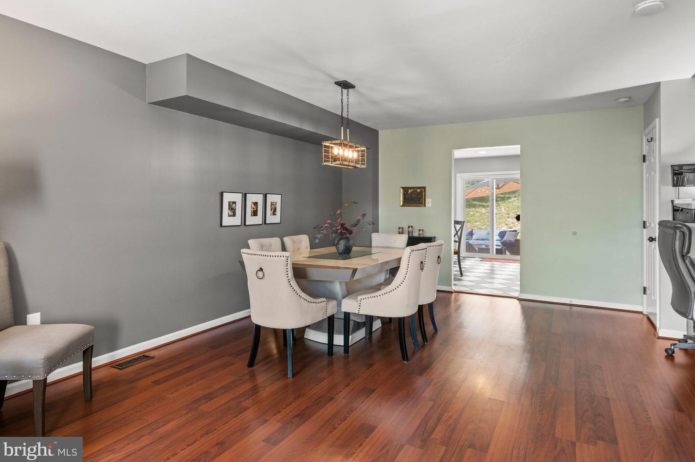 666 Coates Ln, Norristown PA  19406-2560 exterior