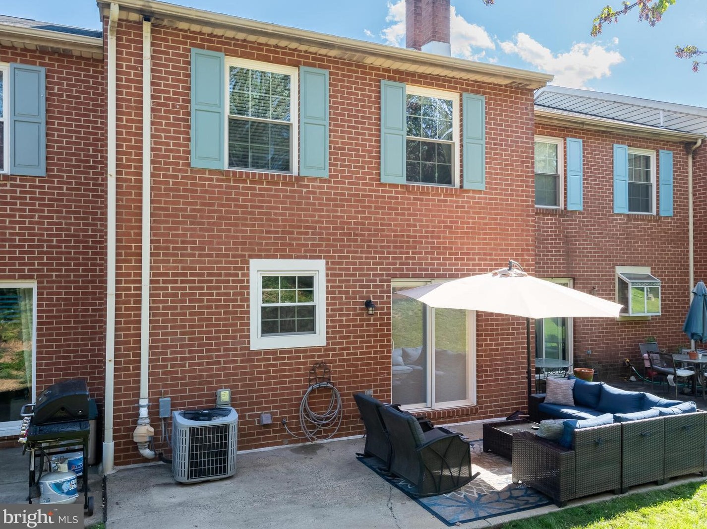 666 Coates Ln, Norristown PA  19406-2560 exterior