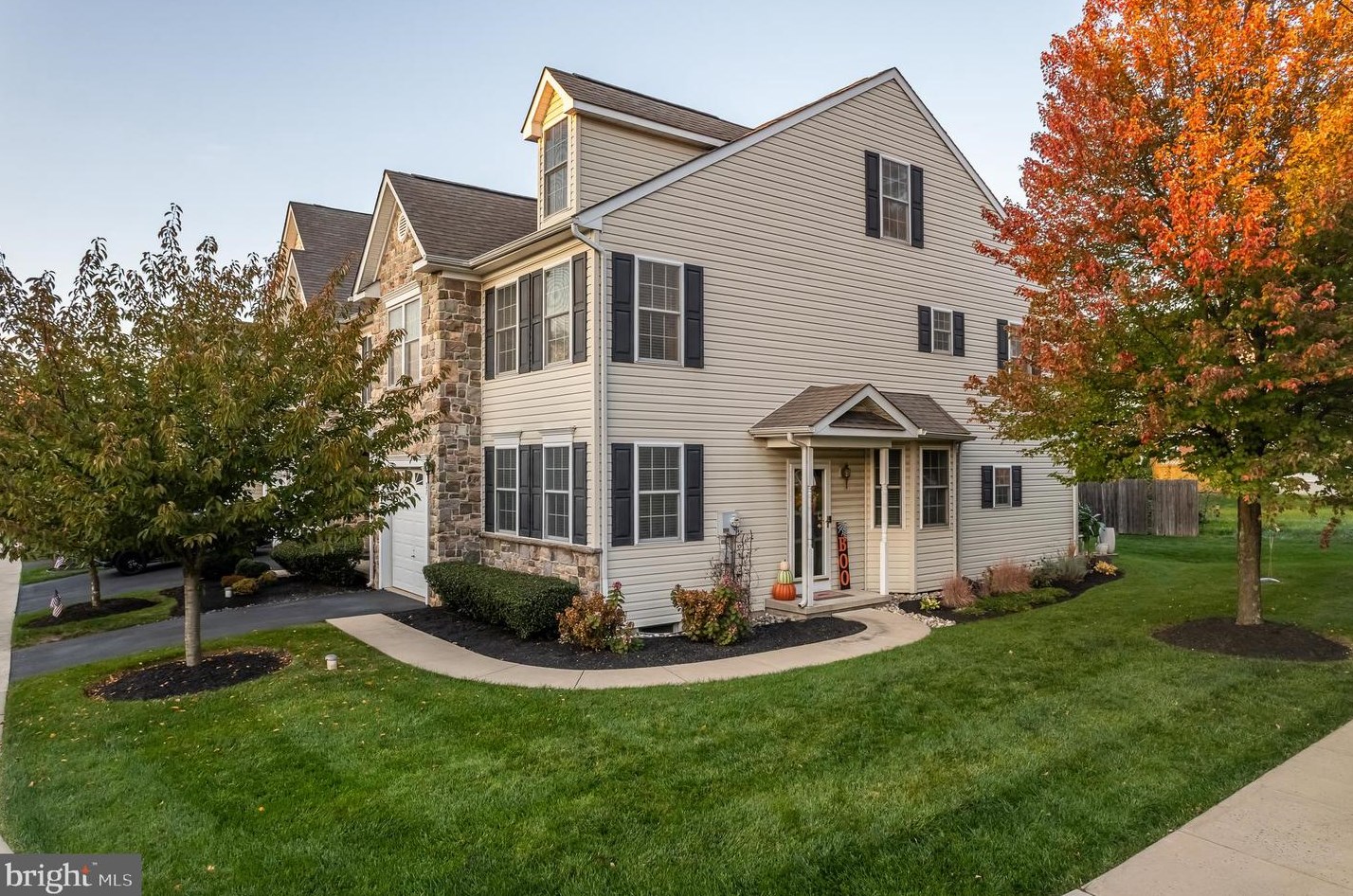 27 Ryan Ct, Telford, PA 18969