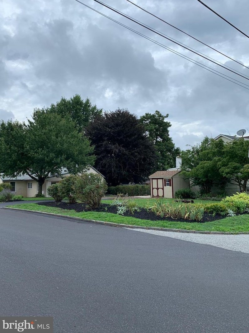 15 Park Ave, Cynwyd, PA 19004