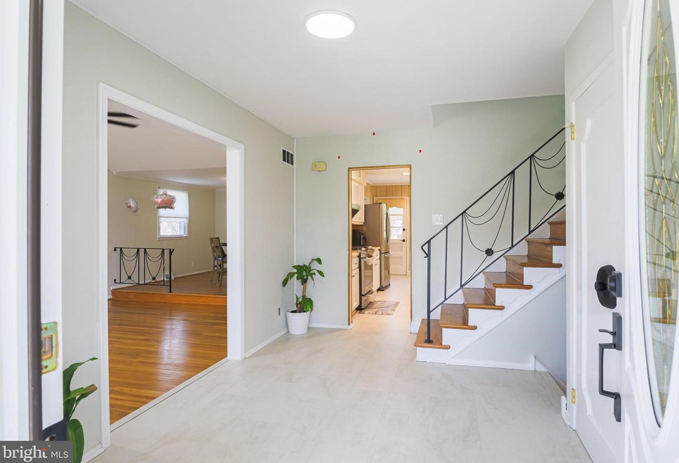 825 Warfield Ln, Huntingdon Valley PA 19006-3426 exterior