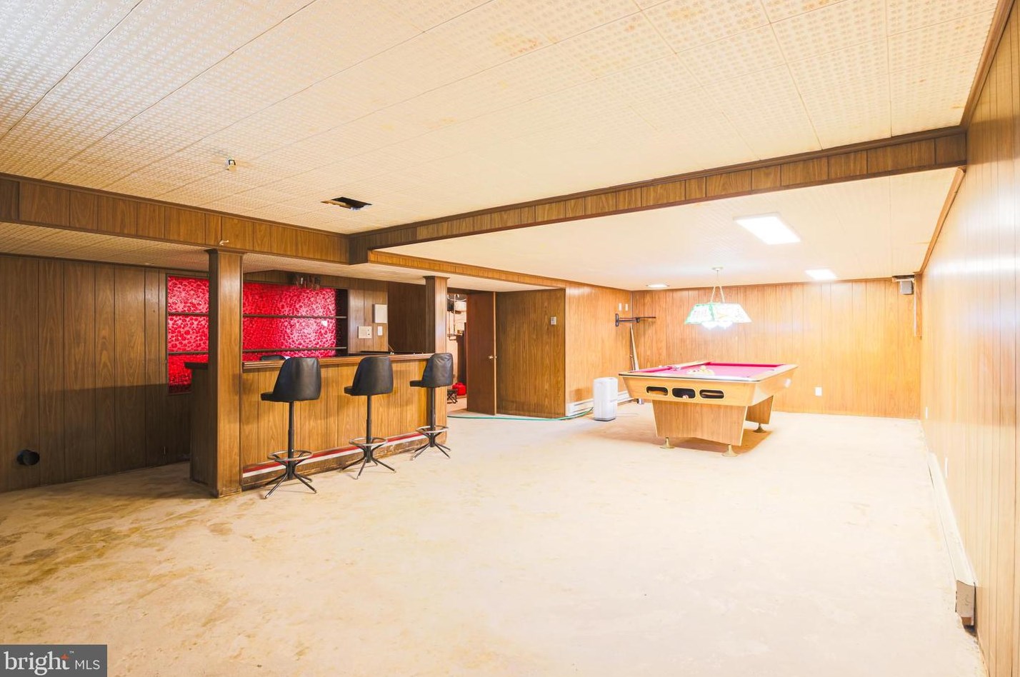 825 Warfield Ln, Huntingdon Valley PA 19006-3426 exterior