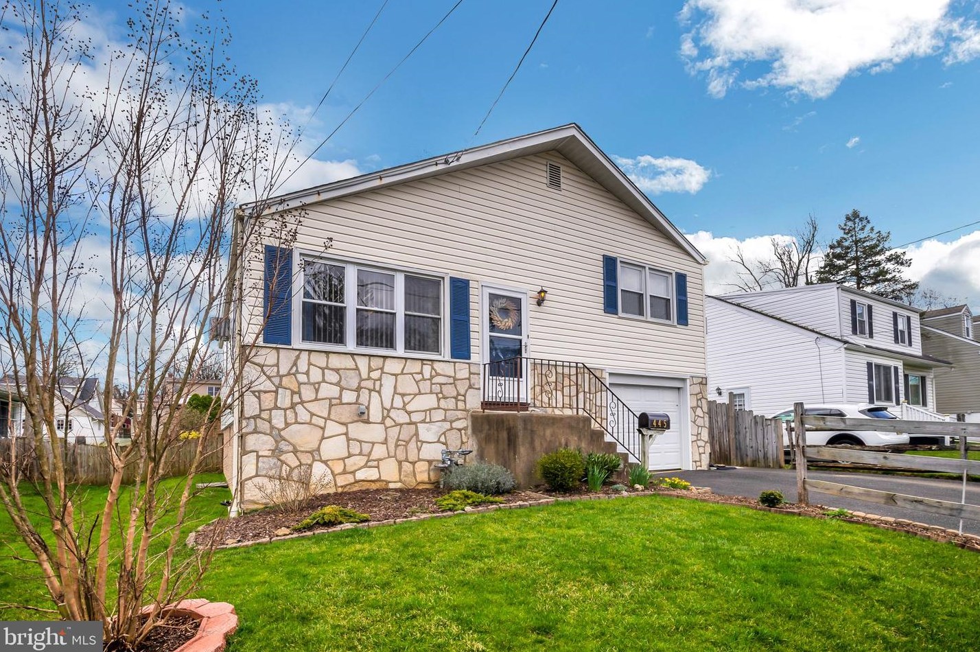 445 Penn Ave, Ardsley, PA 19038-1226