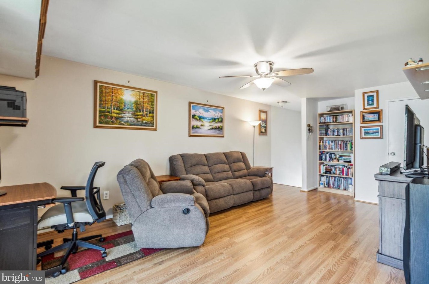 109 Shannon Dr, North Wales, PA 19454-4017