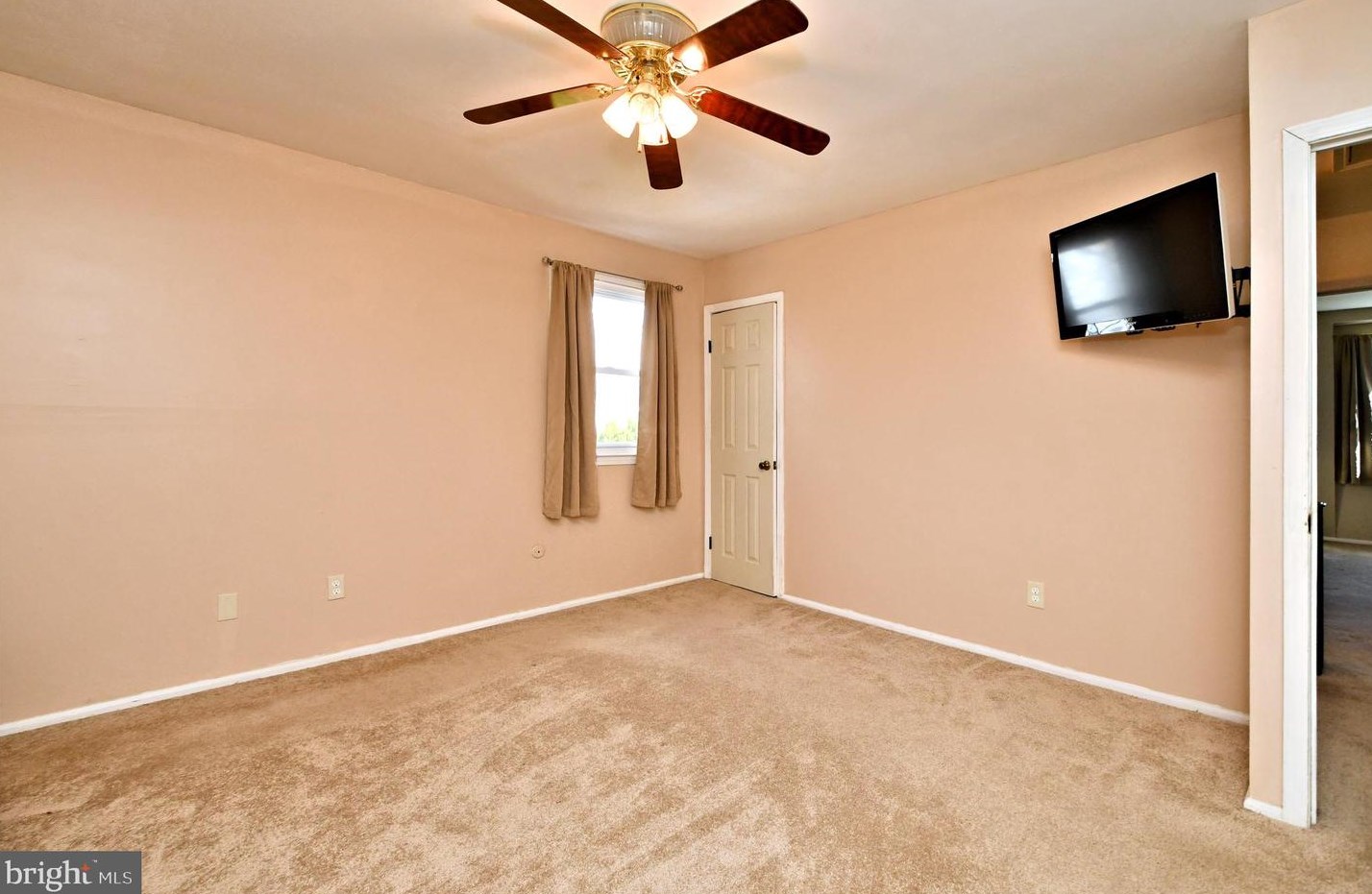 722 Holly Dr, Pottstown PA  19464-3606 exterior