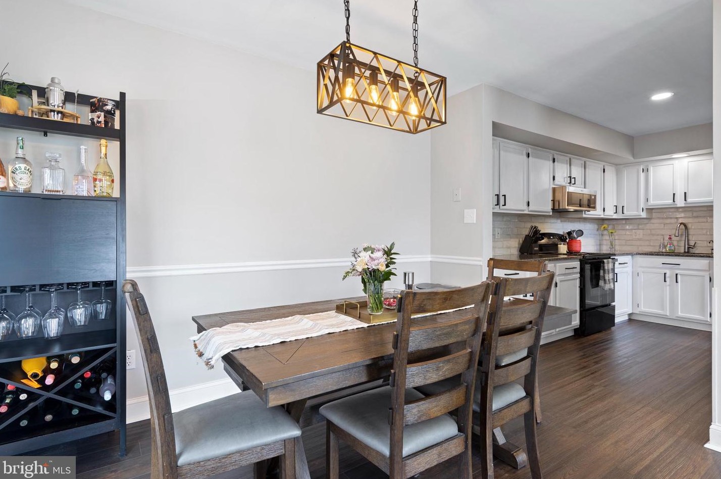 48 Village Dr, Collegeville PA  19473-2314 exterior