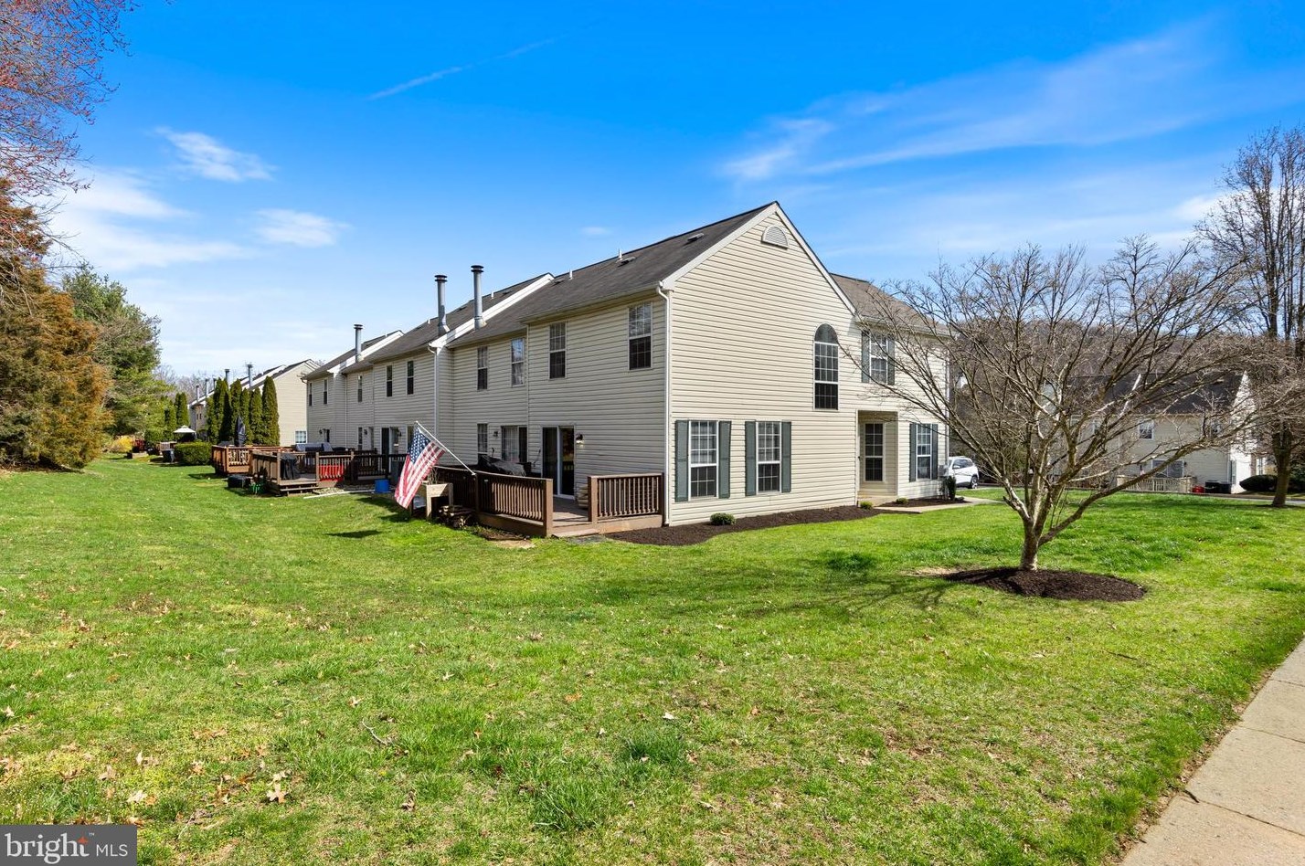 48 Village Dr, Collegeville PA  19473-2314 exterior