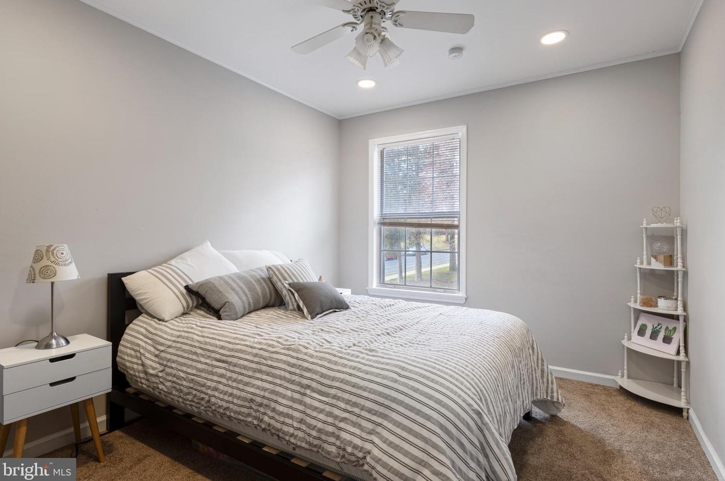 48 Village Dr, Collegeville PA  19473-2314 exterior