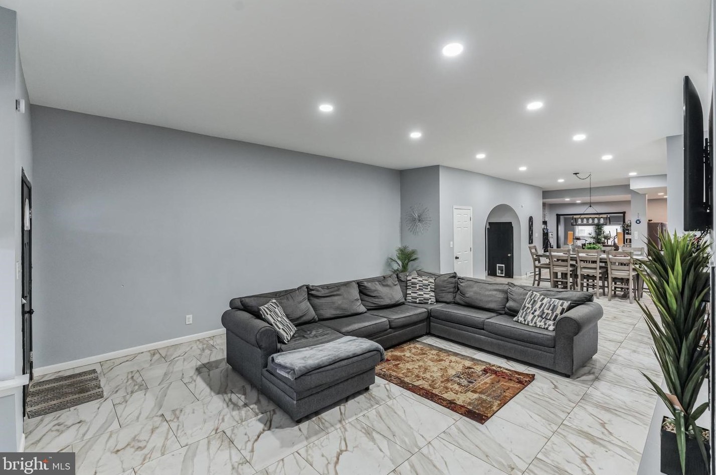 805 Main St, Norristown PA  19401-4103 exterior