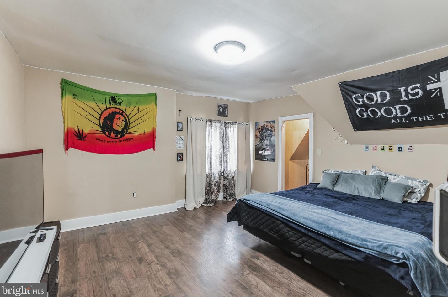 805 Main St, Norristown PA  19401-4103 exterior