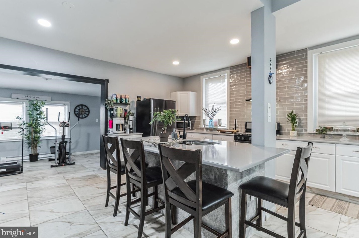 805 Main St, Norristown PA  19401-4103 exterior