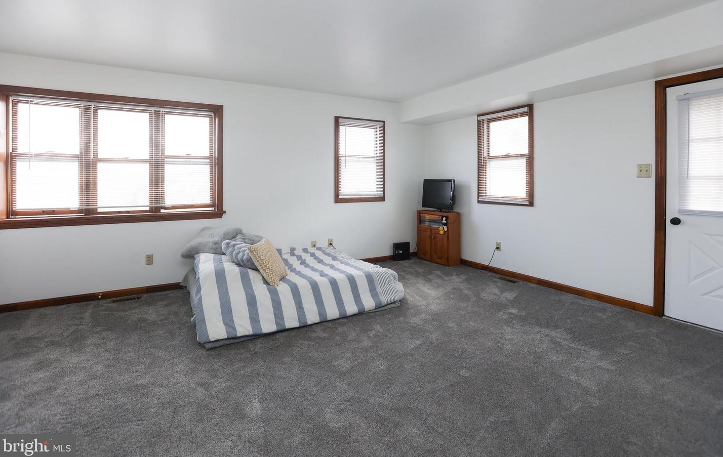 12 5th St, Norristown, PA 19405-1102
